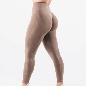 Alphalete Amplify Contour Leggings